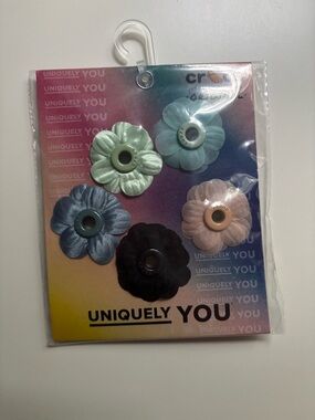 CROCS Flower Charms  in Mint, Light Blue, Navy, Blush & Black